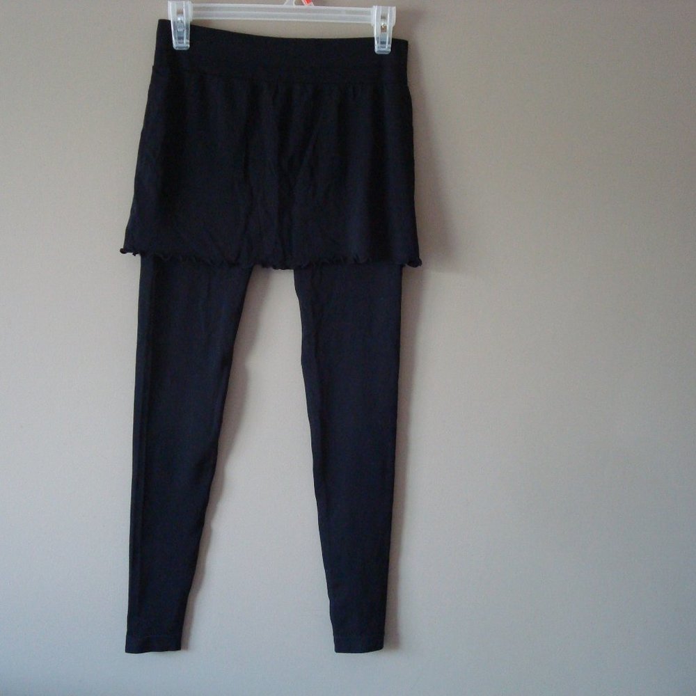 Ladies leggings with attached skirt